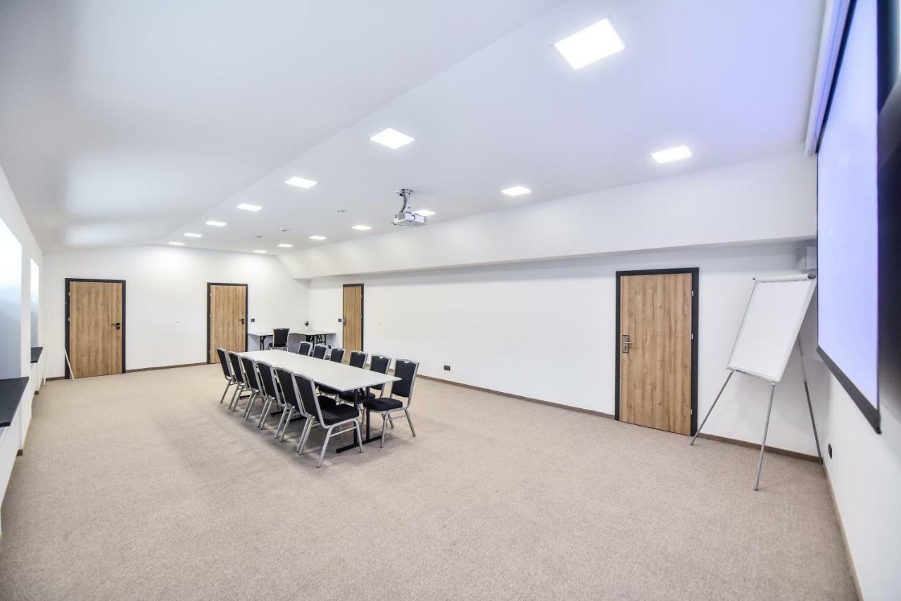 Sport Rooms スパワ エクステリア 写真